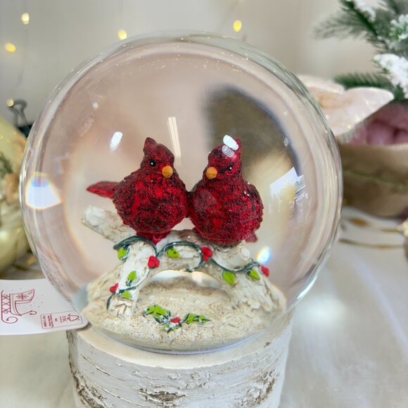 Sleigh Hill  Musical Christmas Snow Water Globe Red Cardinals Birch Branch New - Picture 3 of 4